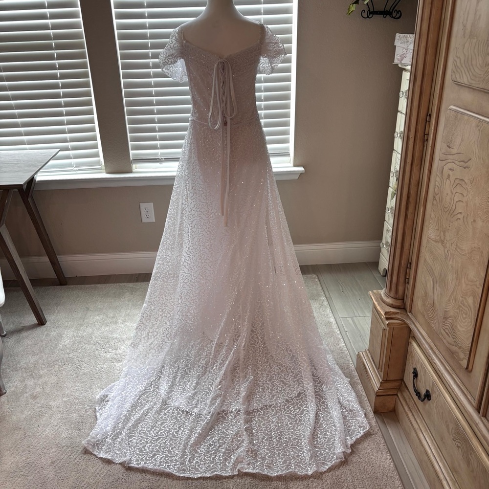 NEW, White Dress, Wedding Dress w Sequins, Detachable Train, NWOT, Size M/8 - Picture 6 of 15